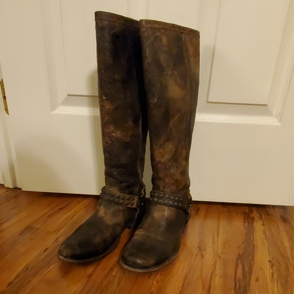 Frye phillip studded harness boots size 7